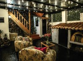 WARM AND CENTRAL HOUSE WITH SPECTACULAR VIEW OF CUSCO, homestay in Cusco