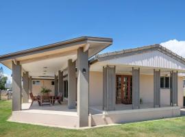 Your Home at Southside Central - Family friendly., cheap hotel in Bundaberg