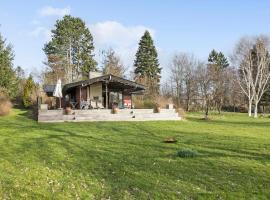 Gorgeous Home In Vejby With Kitchen, vakantiehuis in Vejby