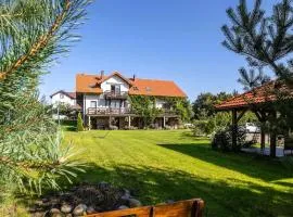 1 Bedroom Cozy Apartment In Chlapowo