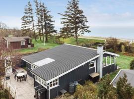 3 Bedroom Awesome Home In Dannemare, hotel in Dannemare