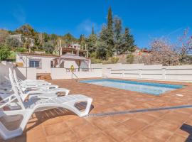 Cozy Home In Pontons With Wifi, casa vacanze a Pontons