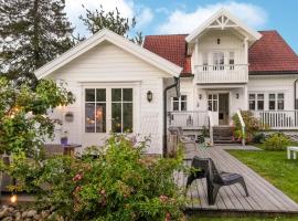 Beautiful Home In Sgne With Wifi, loma-asunto kohteessa Søgne