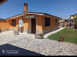 Villino fiera di Roma e aeroporto Fiumicino, hotel blizu znamenitosti Fiera di Roma Train Station, Ponte Galeria