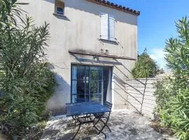 Lovely Home In Saint-Laurent-De-La-Ca