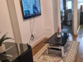 Lovely luxury one bedroom flat, self catering accommodation in London