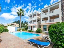 Just renovated beautiful 2 bed apartment in Paphos 5 min drive to the beach