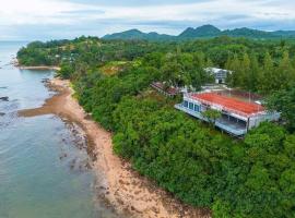 ภูผาหน้าเล PhuPha-NaLay Cafe'n Camping, hotel in Ban Muang Thaeo