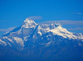 Kumaon Hills view Homestay, vacation home in Mukteshwar