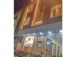 Hotel Shree Galaxy, Kanpur, privat indkvarteringssted i Kanpur