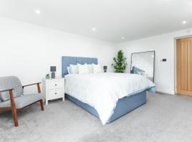 Garden Apartment - Close to Town Centre - sleeps 6, apartment in Buxton