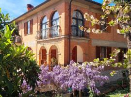 Guest House San Francesco Garden, holiday home in Rapolano Terme