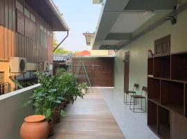 Self check-in apartment by Baiput Hometel, apartment in Phra Nakhon Si Ayutthaya