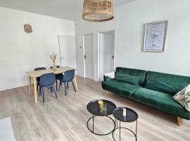 Joli appartement au coeur de Pau: Pau şehrinde bir otel