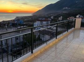 Harmony Apartments: Dhërmi şehrinde bir otel