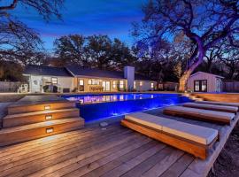 Arbor Escape with Concierge Services, hotel sa Marble Falls