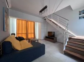 Zenia Court