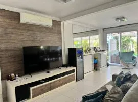 Linda casa Pé na Areia