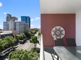 CBD 2BR Apartment at 96 North Tce - Free Parking: Adelaide şehrinde bir daire