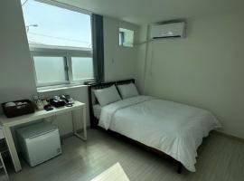 Goseong geojinhotel pension, hotell sihtkohas Goseong