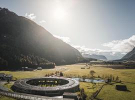 OLM Nature Escape - Eco Aparthotel, hotel v destinaci Campo Tures