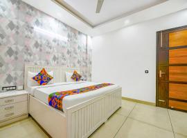 FabHotel Prime Happy Feet Luxury Homestay, hotel de 3 estrellas en Dehradun