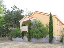 Apartments David, hótel í Privlaka