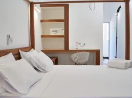 JIRAJIRA HOTEL、ヌシ・ベーのホテル