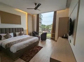 HOTEL CASA ROYALE