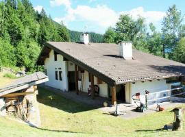 Eco Chalet Nonno Silvano, hotel with parking in Bedollo