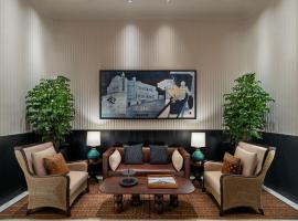 ์ฝ์นดํ์ ์์นํ ํธํ
Taj Taal Kutir