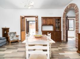 Casa vacanza nel centro di Irgoli – apartament w mieście Irgoli