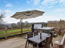 2 Bed in Apperknowle 94513, hotel with jacuzzis in Unstone