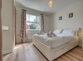 Stylish 2 Bed Flat Close To Nec Bhx, apartament a Solihull