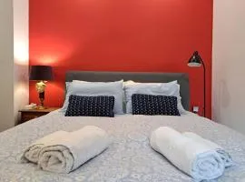 GRAND BLUE SUITE DI GIORGIO 10min from Piraeus port