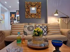 GRAND BLUE SUITE DI GIORGIO 10min from Piraeus port