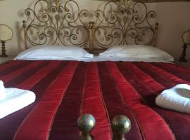 La Piazzetta Toscana B&B, romantický hotel v destinácii Campiglia Marittima