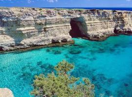 Villa Salentina immersa nel verde, hotel em Conca Specchiulla