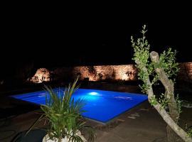 Chalet n * 1 au cœur du maquis, self catering accommodation in Bonifacio