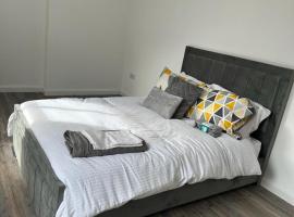 Immaculate 1-Bed Apartment in Northampton, hotel in Northampton