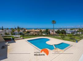 #218 Gale Flat with Pool & AC & Sea View, hotel in Galé
