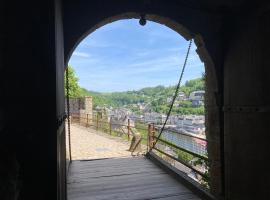 YAMETA, hotel sa Bouillon