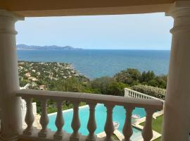 Villa Goonie, hotel v destinaci Les Issambres