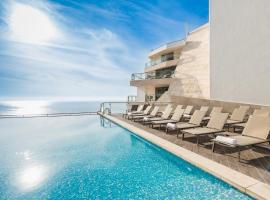 Sesimbra Oceanfront Hotel, hotel em Sesimbra