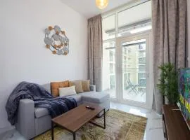 Silk Valley - Cozy 1bhk With Pool And Gym