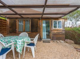 Joli Bungalow, hotel in Roquebrune-sur-Argens