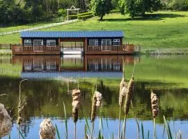 Waterfront Lodges - South Cabin