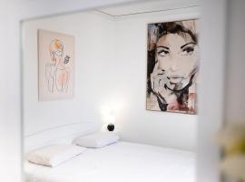 Private room with view 1, ξενοδοχείο στο Χβαρ