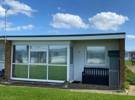 95 Sundowner, Hemsby, Norfolk, hotel em Hemsby