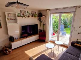 Maison cosy-Proche du golf national de Guyancourt et de Paris, hotel v destinaci Voisins-le-Bretonneux